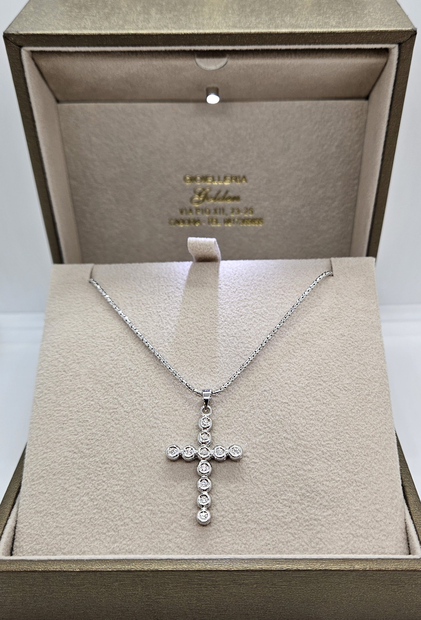 Croce in oro bianco 18kt con diamanti - immagine 2