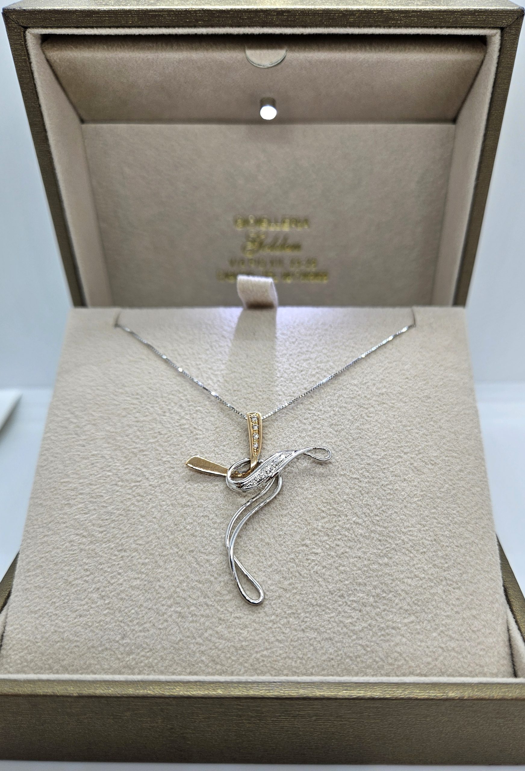 Croce in oro 18kt con Diamanti - immagine 2