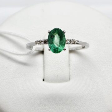 Anello con Smeraldo e Diamanti