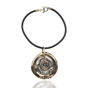 Pendente sasso nello stagno