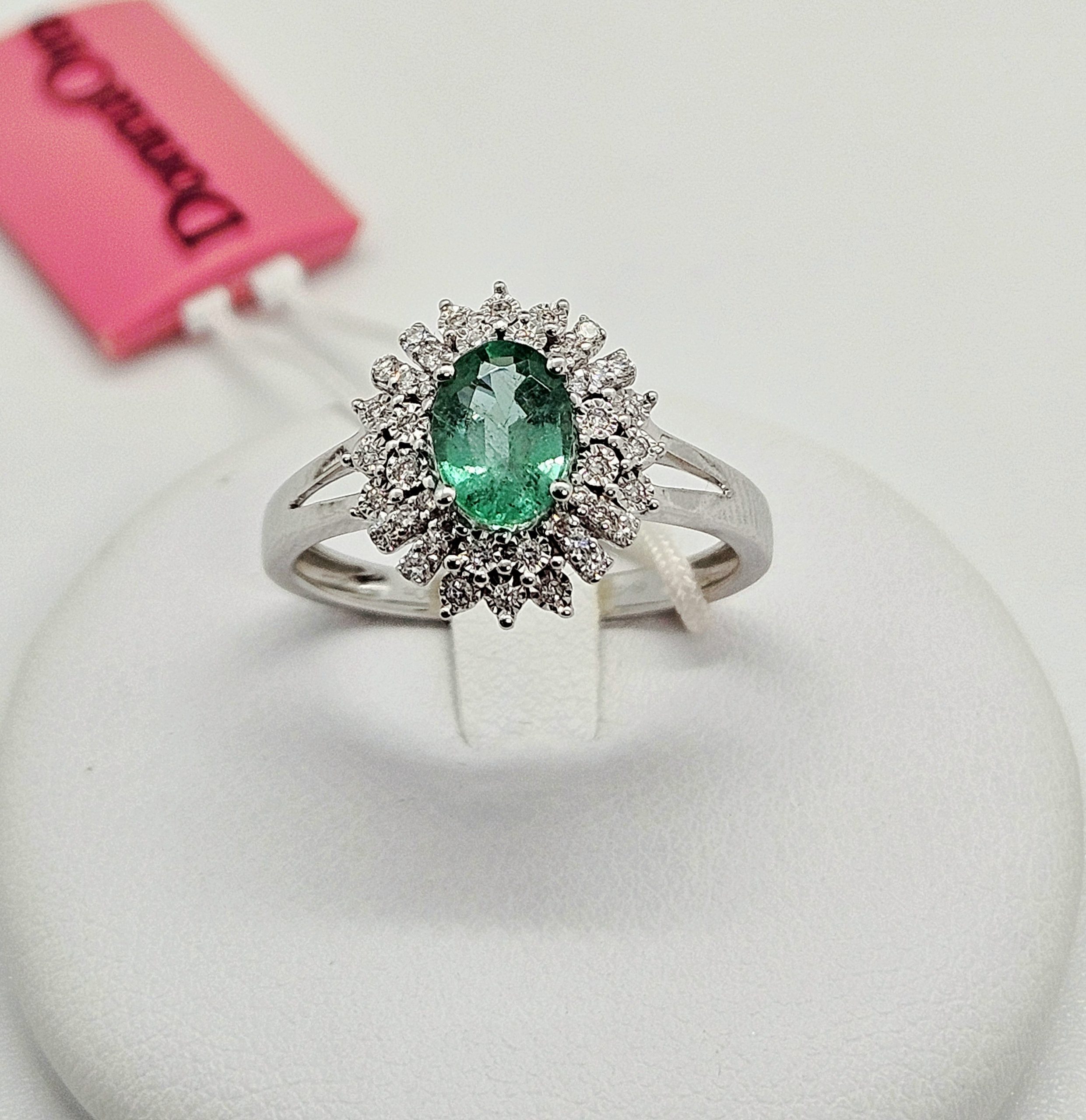 Anello con Smeraldo e Diamanti