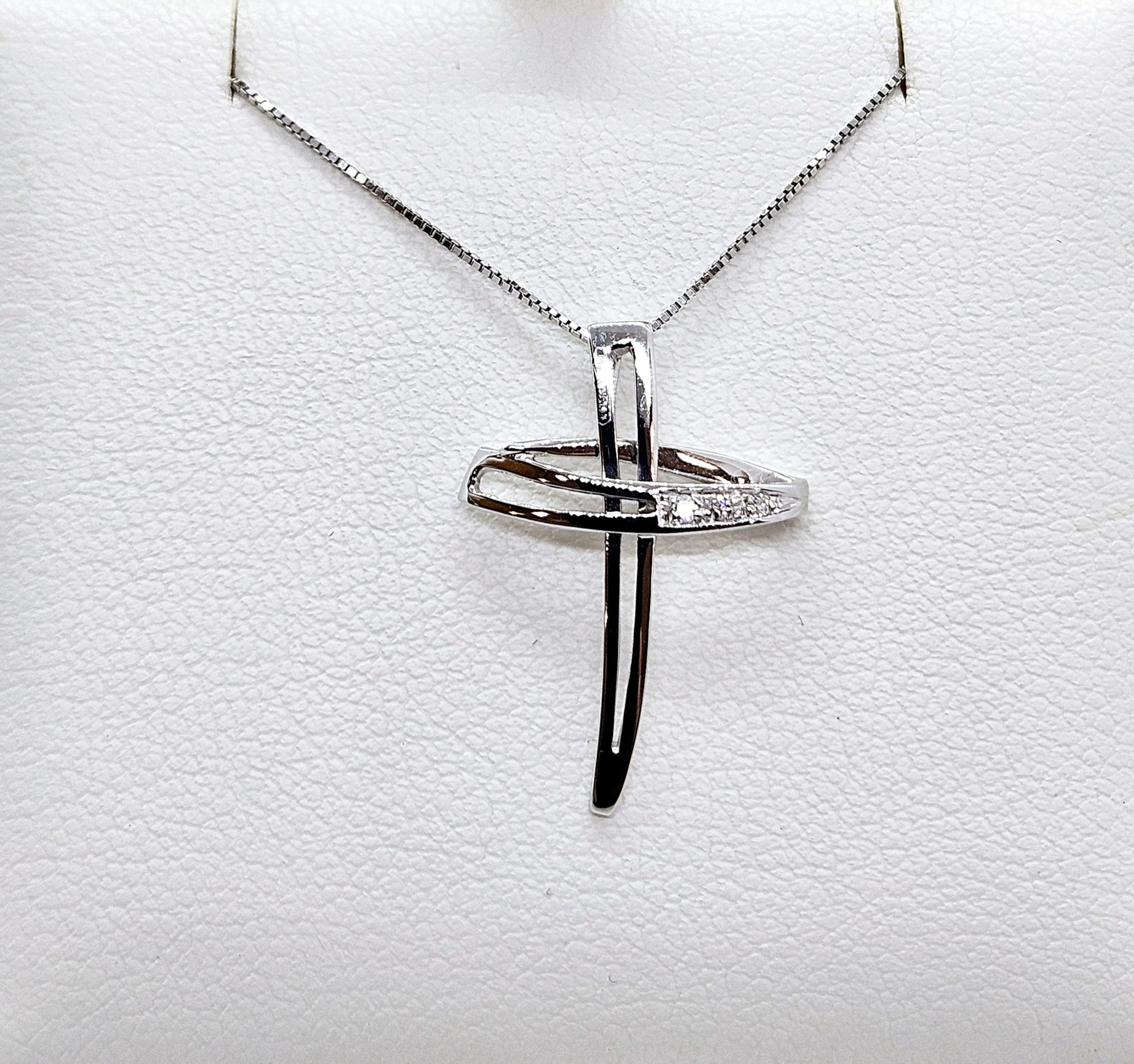 Croce con diamanti Oro 18kt